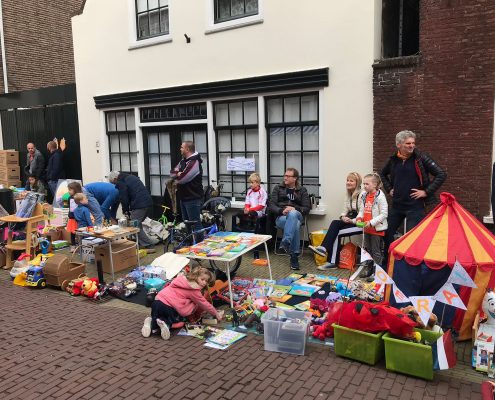 VRC-ers op vrijmarkt in Voorburg